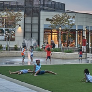 Splash Pad at Weverly Shopping Center